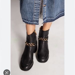 See by Chloe Goat Mahe Bootie black soze 40.5 (10.5) NEW in box